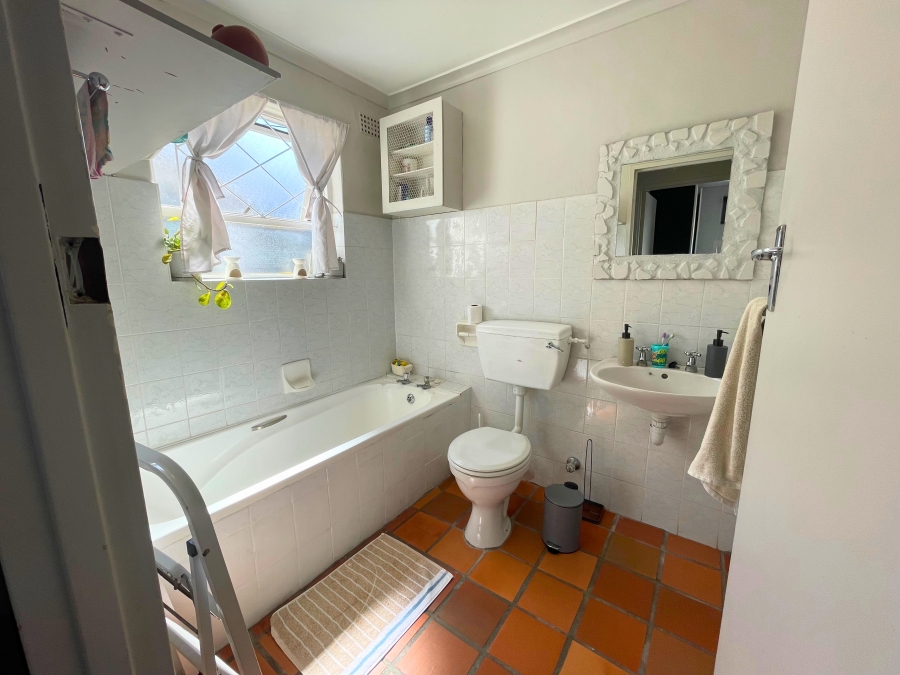 To Let 4 Bedroom Property for Rent in Langeberg Village Western Cape
